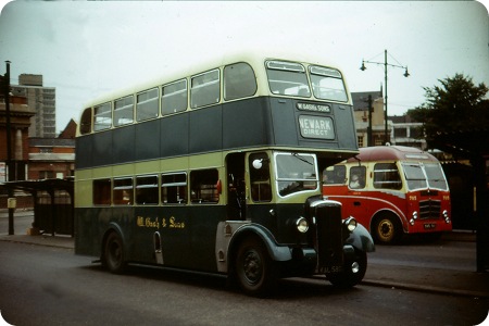 W Gash & Sons - Daimler CVD6 - KAL 580 - DD3