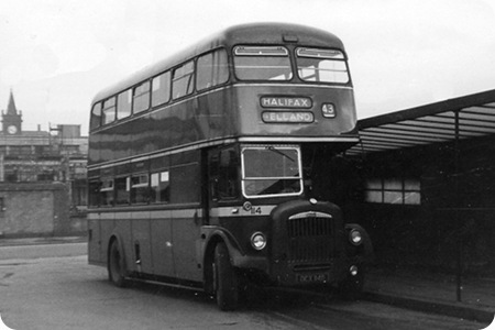 Huddersfield Corporation Daimler CVG6