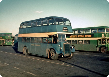 United Services - Leyland Titan PD2/3 - BCK 460