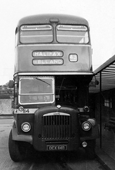 Huddersfield Corporation 114 Daimler CVG6 front view