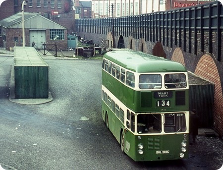 West Riding - Guy Wulfrunian - BHL 369C - 1018