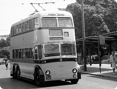 Bournemouth Corporation - B.U.T. 9641T - KLJ 340 - 240