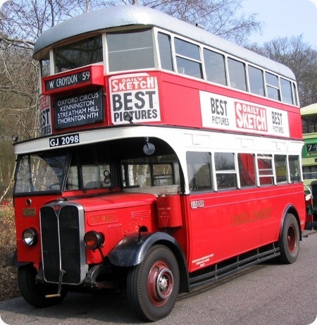 London Transport - AEC Regent 1 - GJ 2098 - ST 922