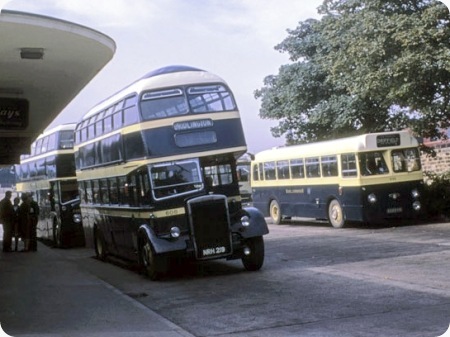 East Yorkshire - Leyland Titan PD2 - NRH 219 - 608