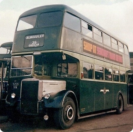 Leeds City Transport - Leyland Titan - 5221 NW - 221