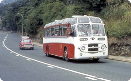 Ellen Smith’s Tours – Leyland Worldmaster – SDK 442