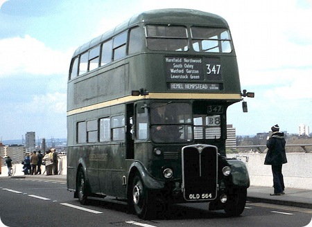 London Transport – AEC Regent III RT – OLD 564 – RT4777