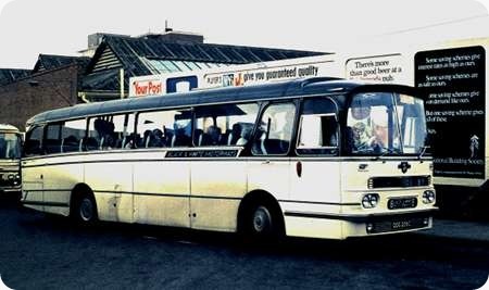 Black & White - Leyland Leopard - DDG 256C - 256