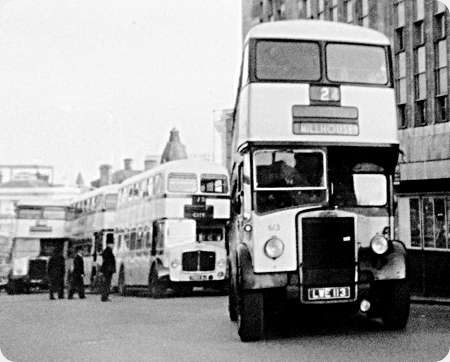 Sheffield Corporation - Leyland Titan - LWE 113 - 613