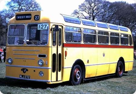 Bournemouth Corporation - Leyland Royal Tiger - NLJ 272 - 262